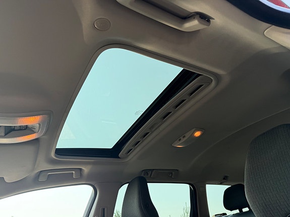 Volvo V70 14 of 26