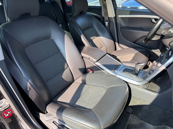 Volvo V70 11 of 26