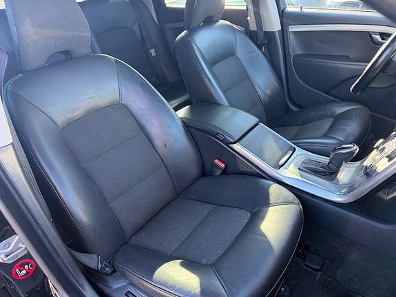 Volvo V70 9 of 26