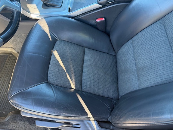 Volvo V70 16 of 26