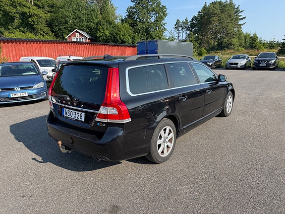 Volvo V70 5 of 5