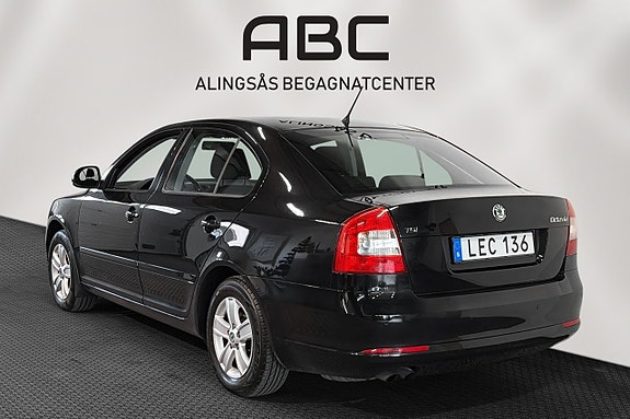 Skoda Octavia 3 of 18