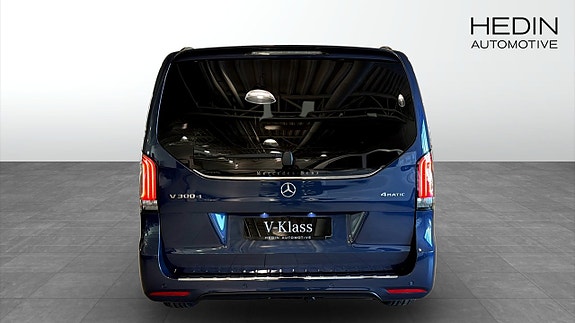 Mercedes-Benz V300 d 4 of 13