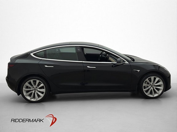 Tesla Model 3 5 of 5
