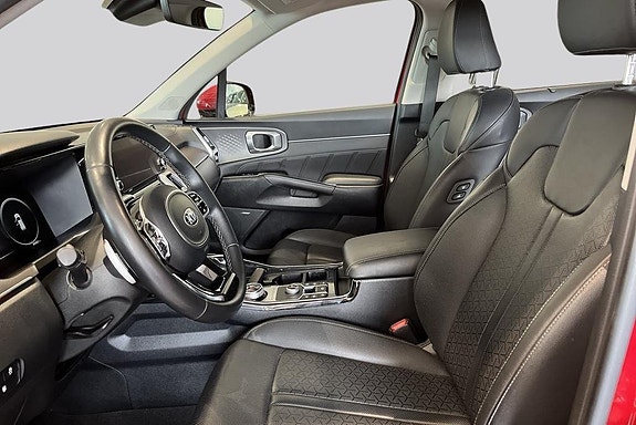 Kia Sorento 8 of 14