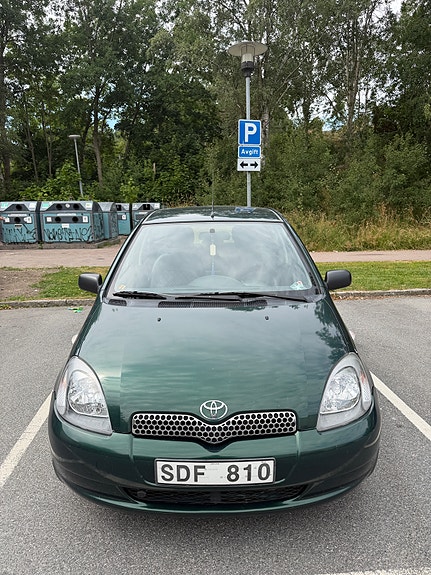 Toyota Yaris 4 of 4