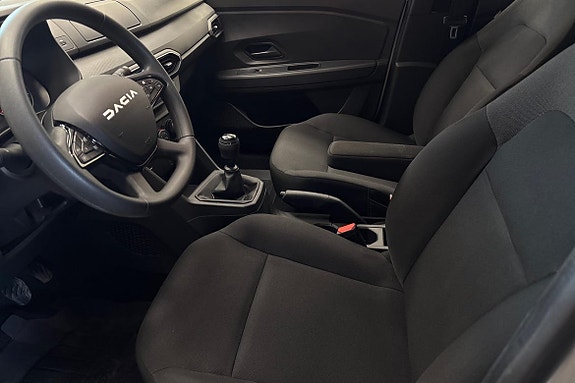 Dacia Sandero 8 of 18