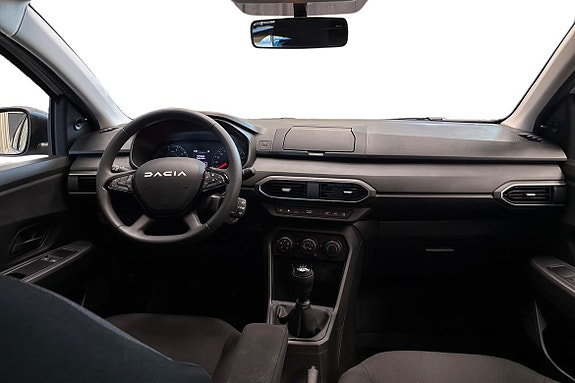 Dacia Sandero 9 of 18