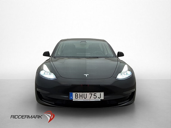 Tesla Model 3 3 of 5