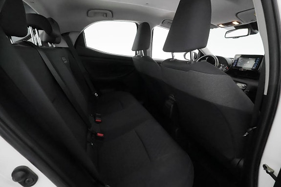Toyota Yaris 18 of 25