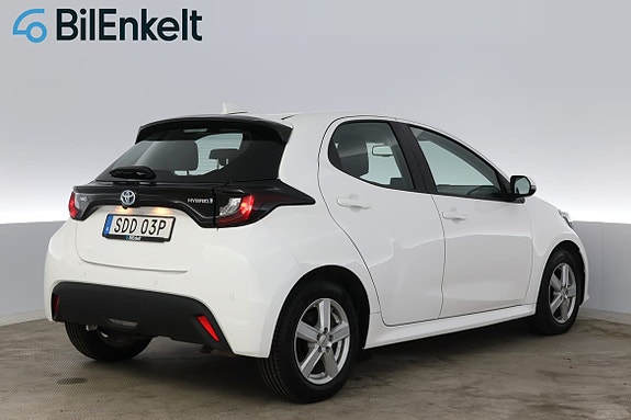 Toyota Yaris 3 of 25