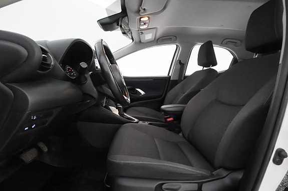 Toyota Yaris 9 of 25