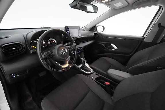 Toyota Yaris 11 of 25