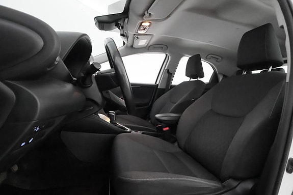 Toyota Yaris 10 of 25
