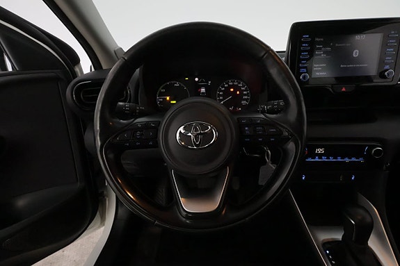Toyota Yaris 14 of 25