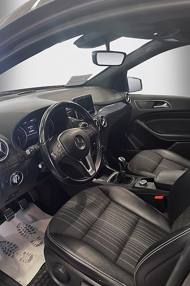 Mercedes-Benz B200 4 of 4