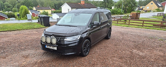 Volkswagen Caddy Maxi 2 of 5