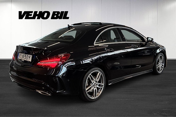 Mercedes-Benz CLA200 3 of 5