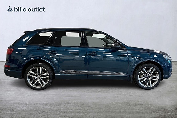 Audi Q7 5 of 5