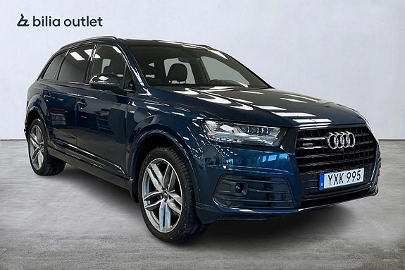 Audi Q7 2 of 5