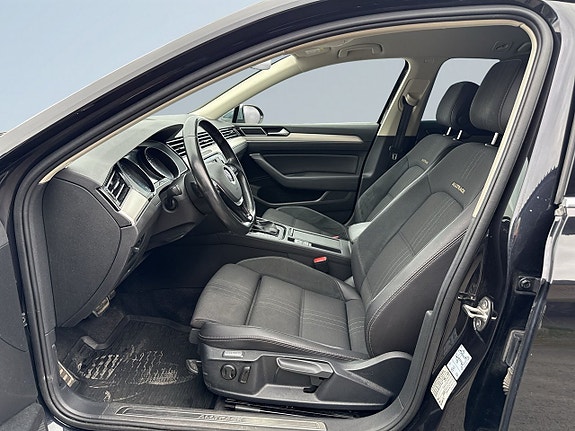 Volkswagen Passat Alltrack 7 of 21
