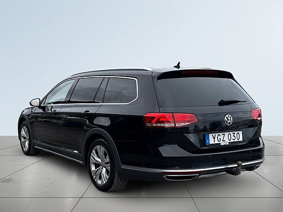 Volkswagen Passat Alltrack 5 of 5