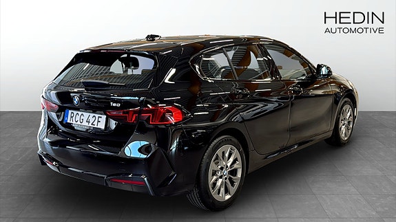 BMW 120 2 of 9