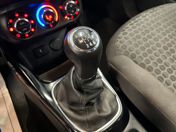 Opel Corsa 17 of 21