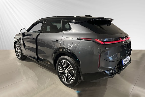 Lynk & Co 08 3 of 5