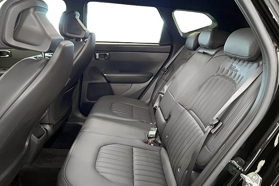 Kia Seltos 11 of 23
