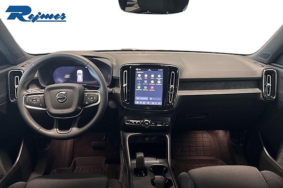 Volvo EX40 12 of 21