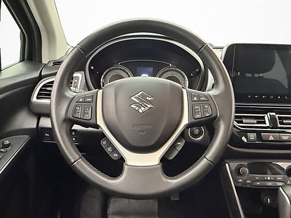 Suzuki S-Cross 13 of 30