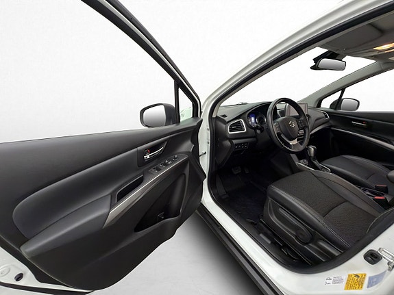 Suzuki S-Cross 9 of 30