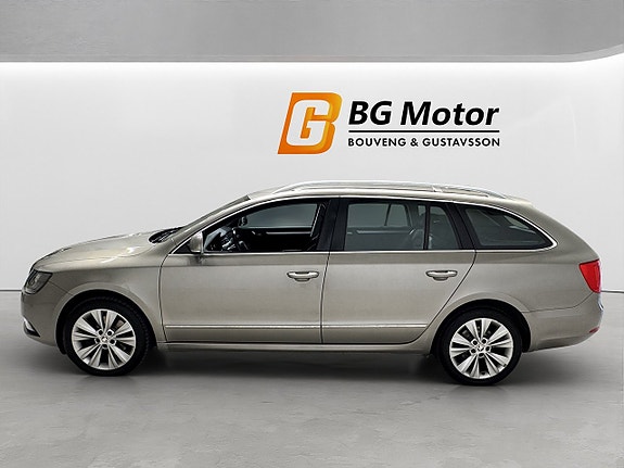 Skoda Superb 7 of 22