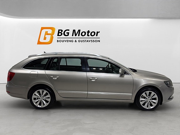 Skoda Superb 3 of 22
