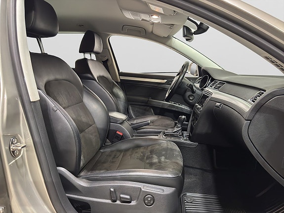 Skoda Superb 9 of 22