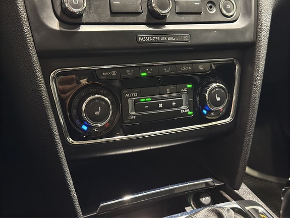 Skoda Superb 18 of 22