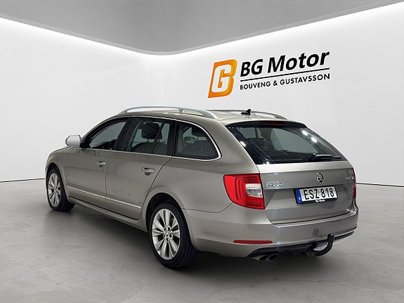 Skoda Superb 6 of 22
