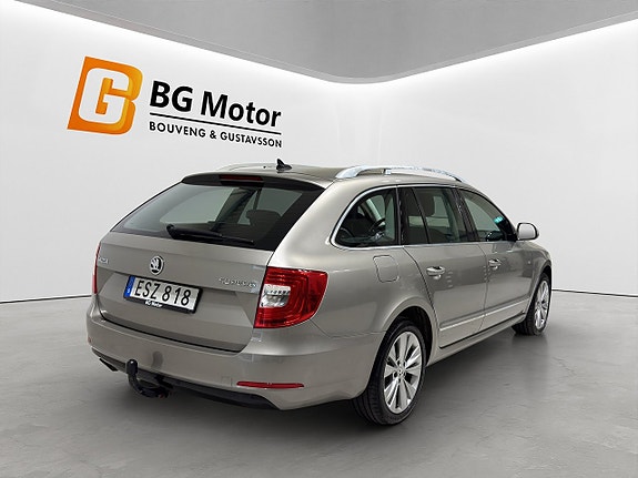 Skoda Superb 4 of 22