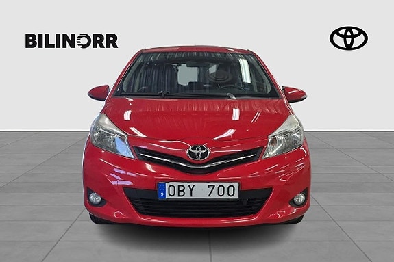 Toyota Yaris 5 of 5