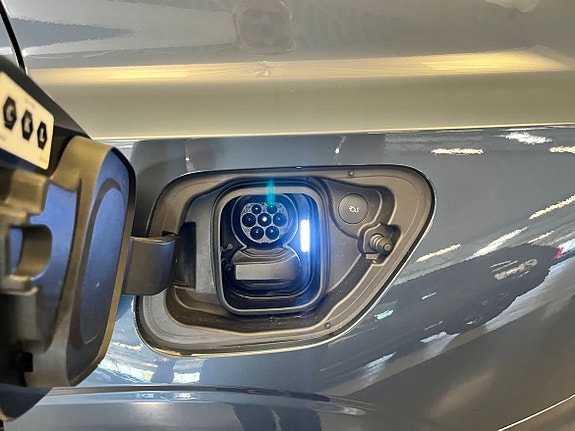 Polestar 2 12 of 17