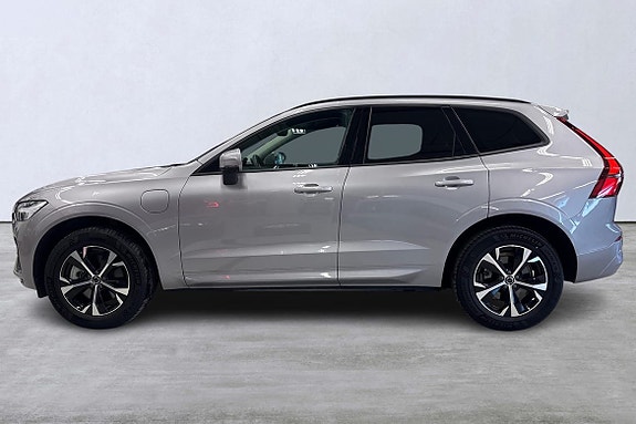 Volvo XC60 2 of 22
