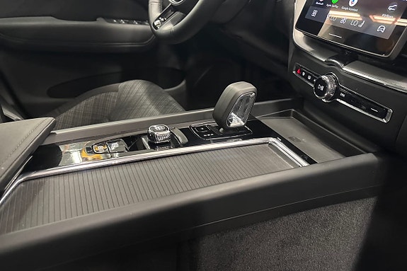 Volvo XC60 15 of 22