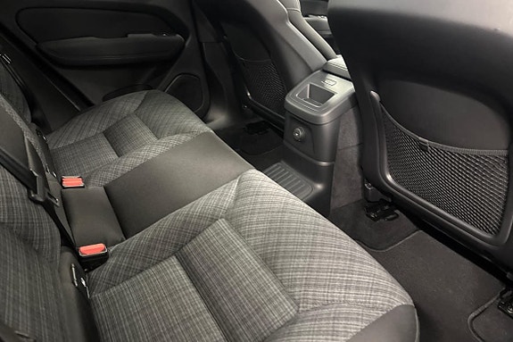 Volvo XC60 11 of 22