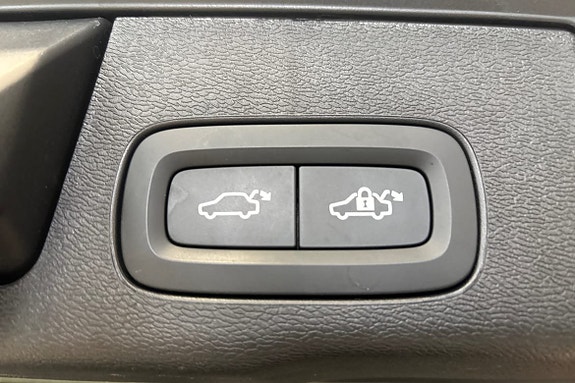 Volvo XC60 18 of 22