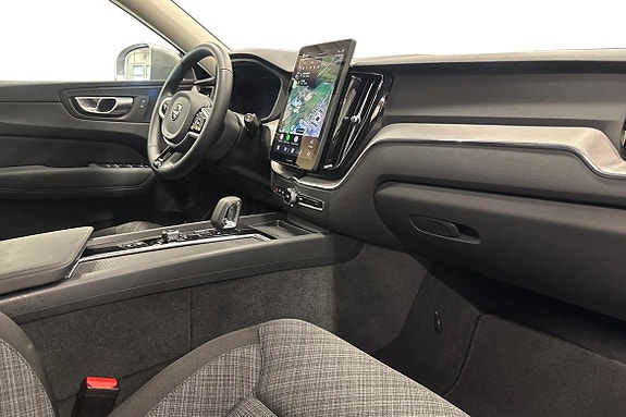 Volvo XC60 10 of 22