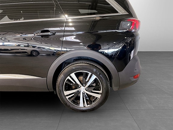 Peugeot 5008 14 of 15