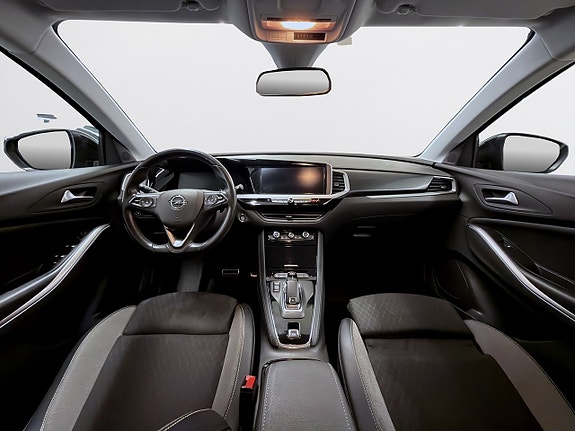Opel Grandland 10 of 17