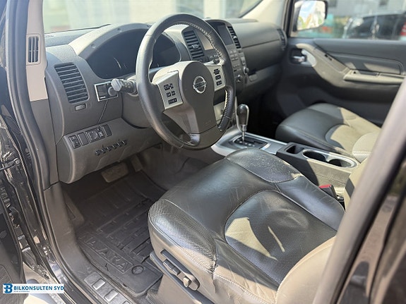 Nissan Navara 8 of 25