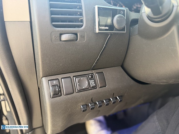 Nissan Navara 10 of 25